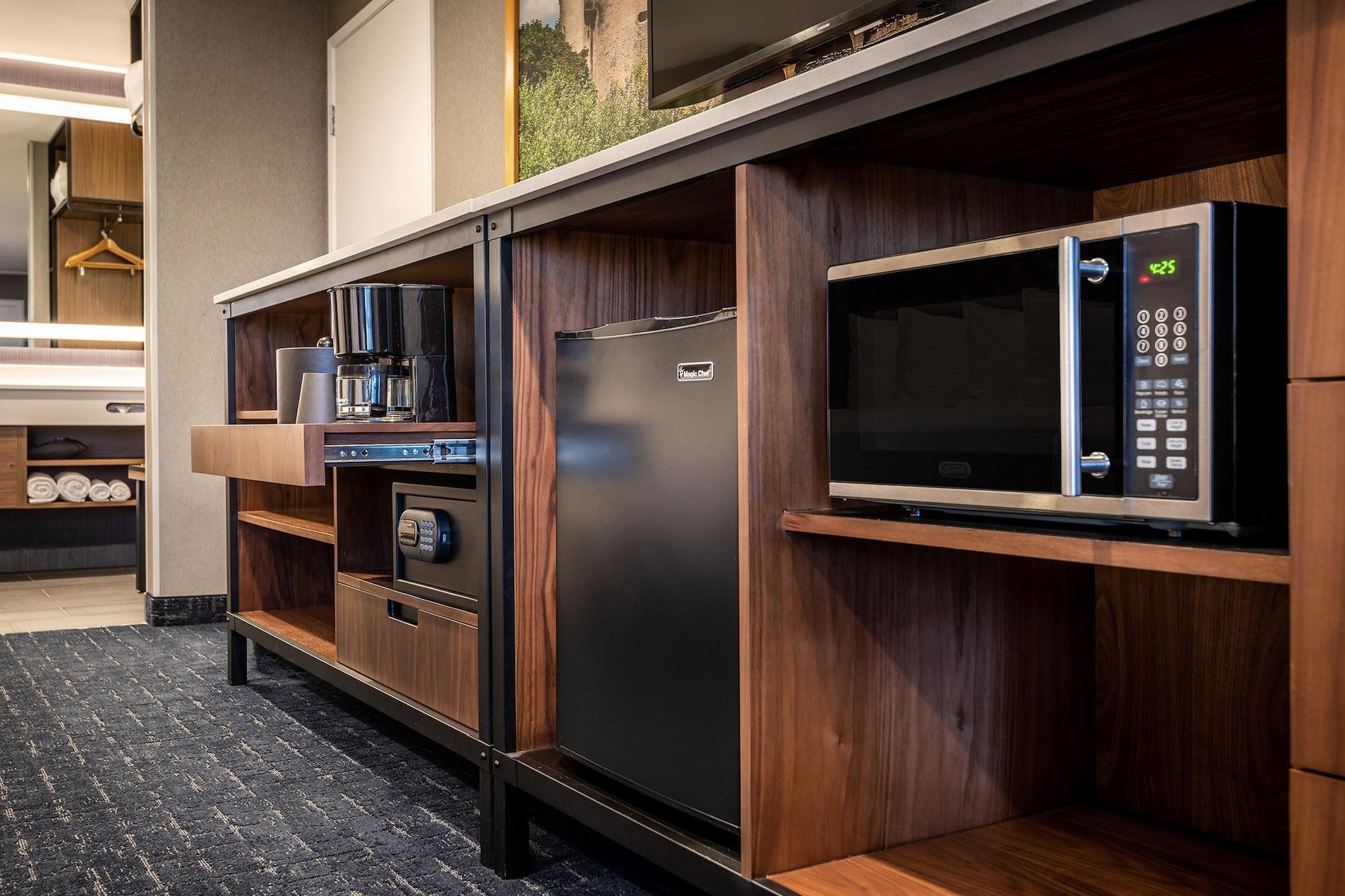 Anaheim Camelot Inn & Suites Zewnętrze zdjęcie