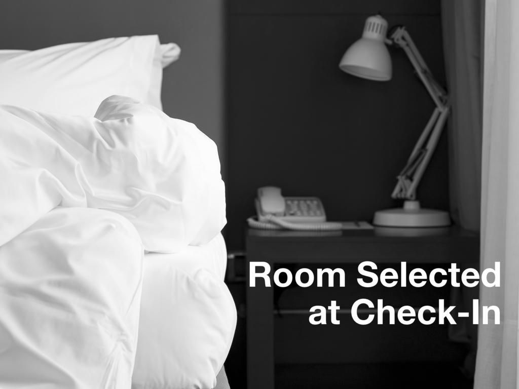 Anaheim Camelot Inn & Suites Pokój zdjęcie