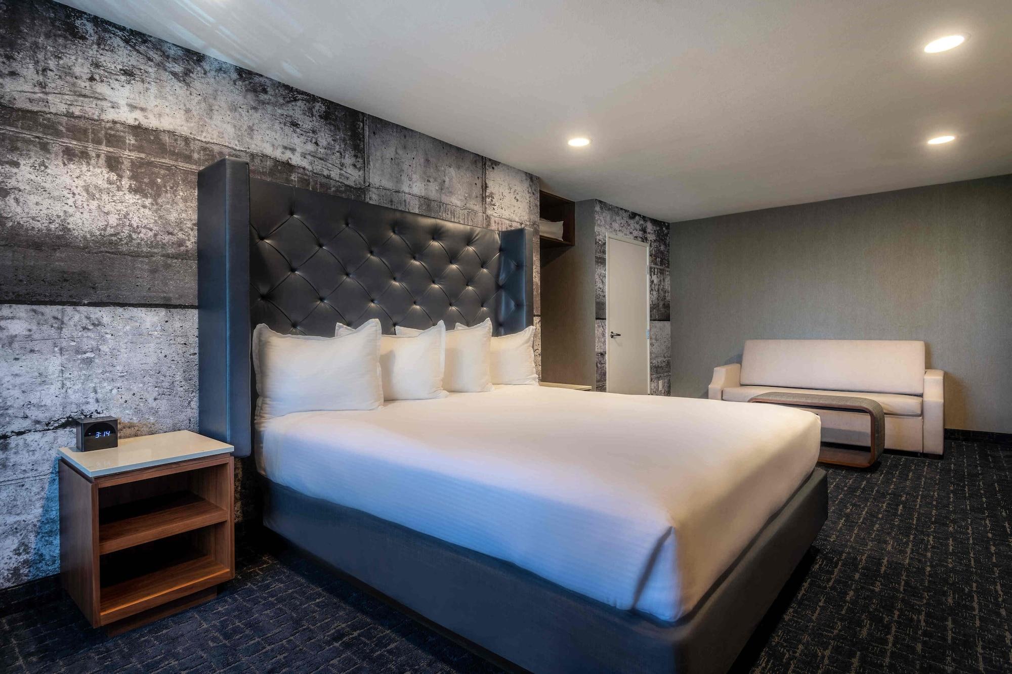Anaheim Camelot Inn & Suites Zewnętrze zdjęcie