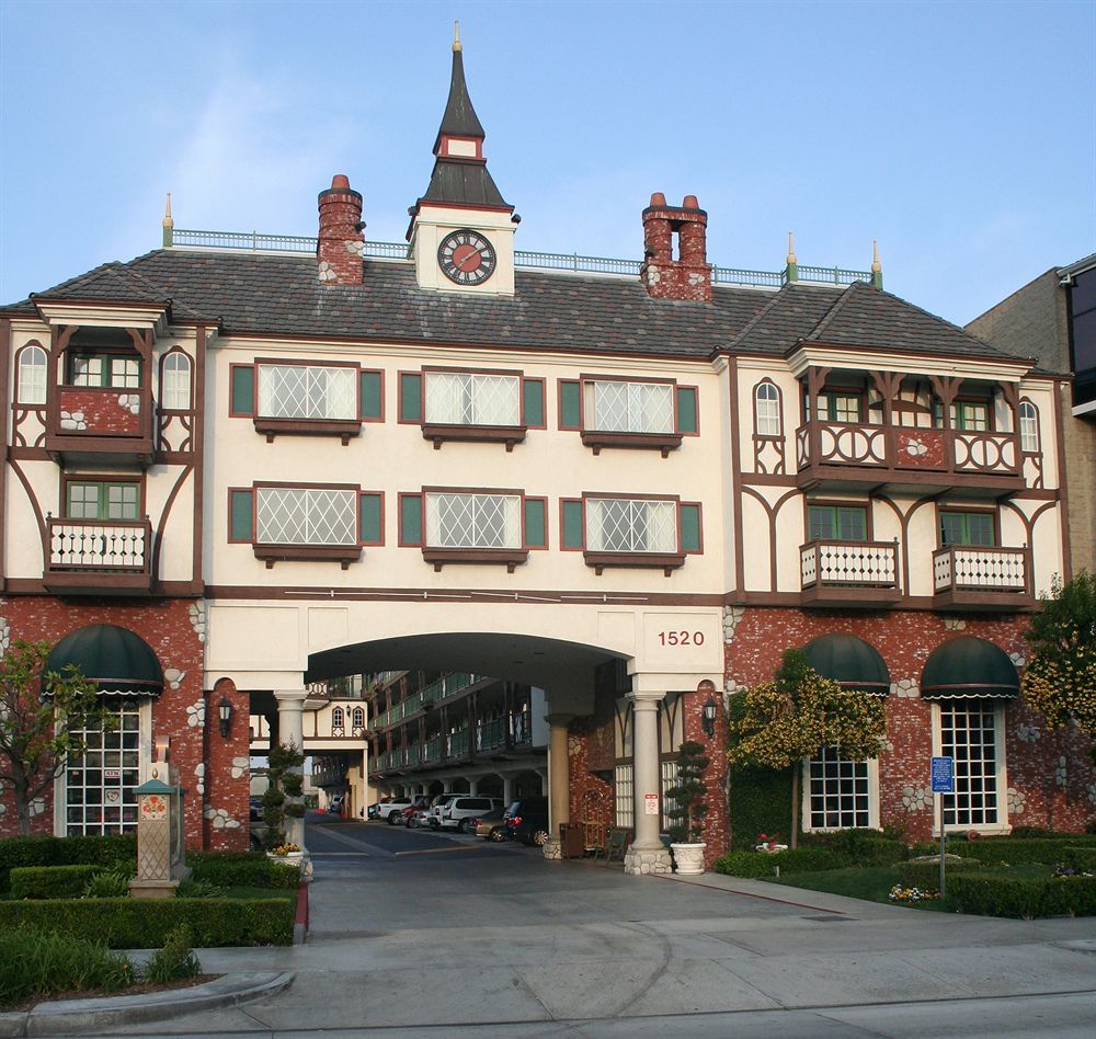 Anaheim Camelot Inn & Suites Zewnętrze zdjęcie