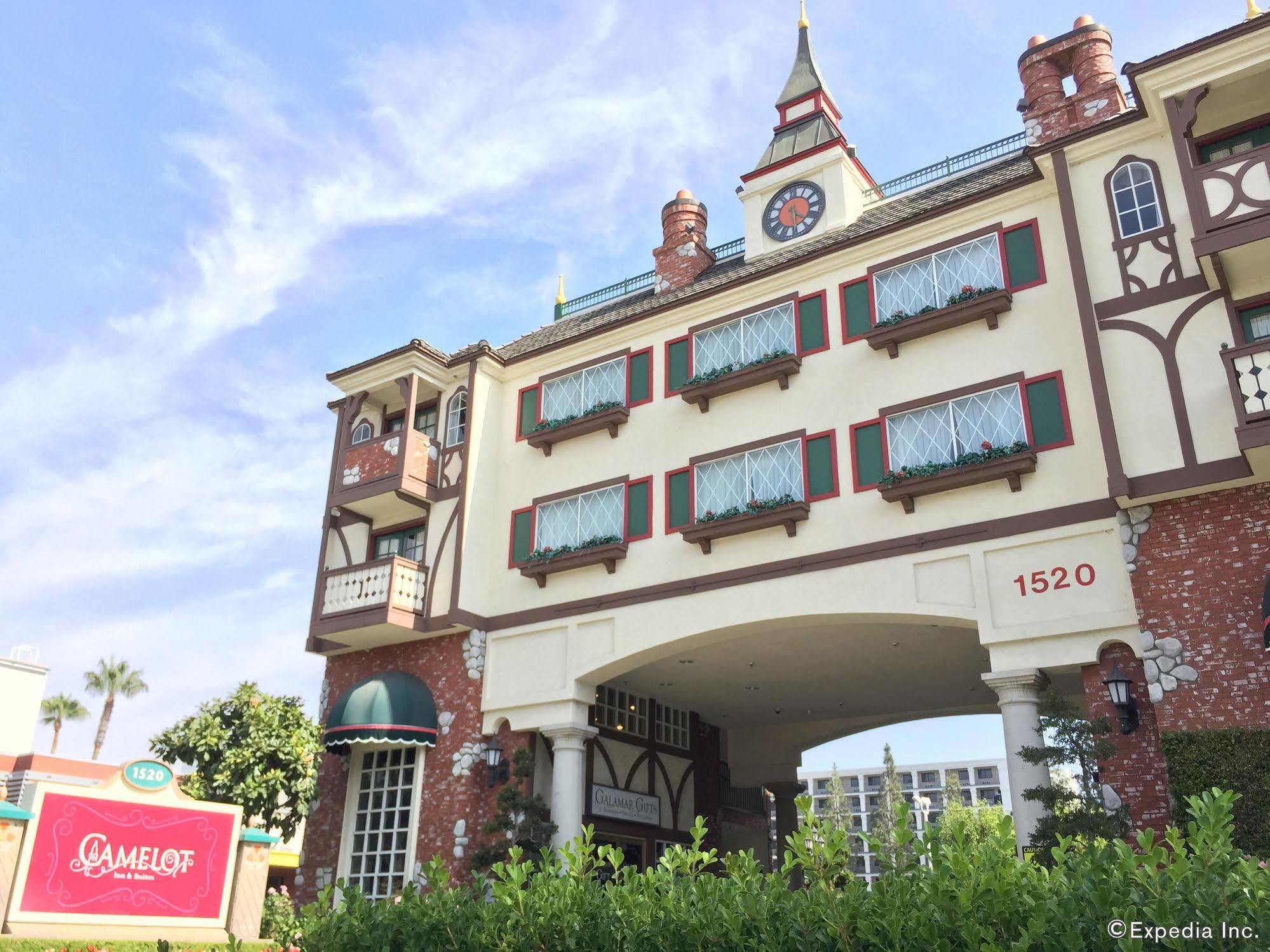 Anaheim Camelot Inn & Suites Zewnętrze zdjęcie