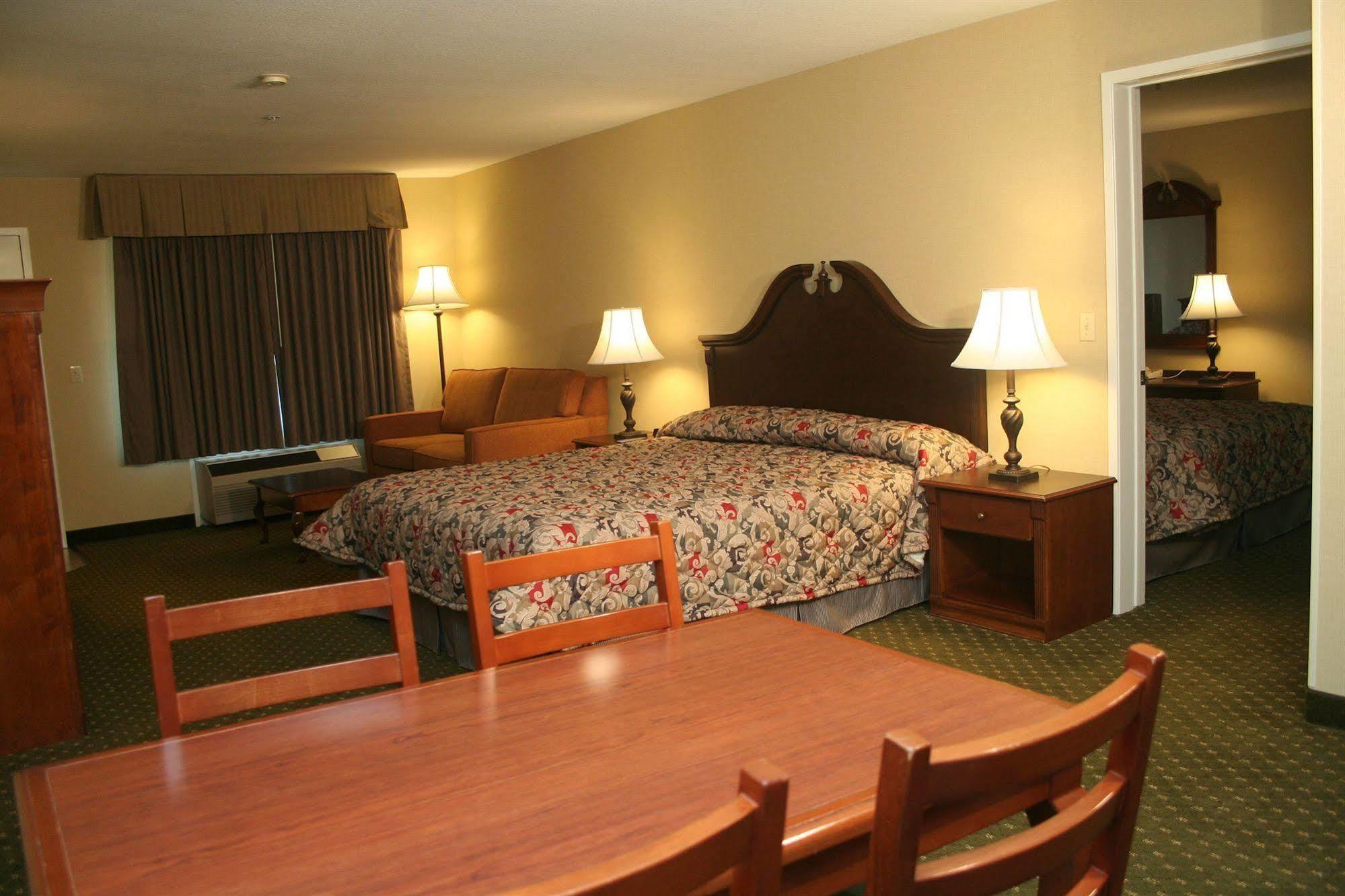 Anaheim Camelot Inn & Suites Pokój zdjęcie