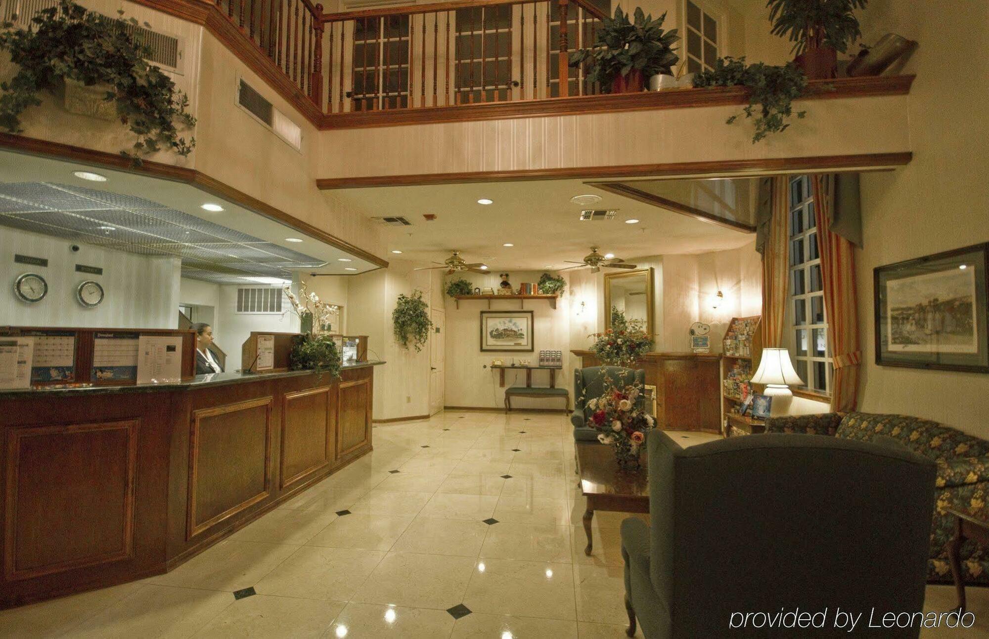 Anaheim Camelot Inn & Suites Wnętrze zdjęcie